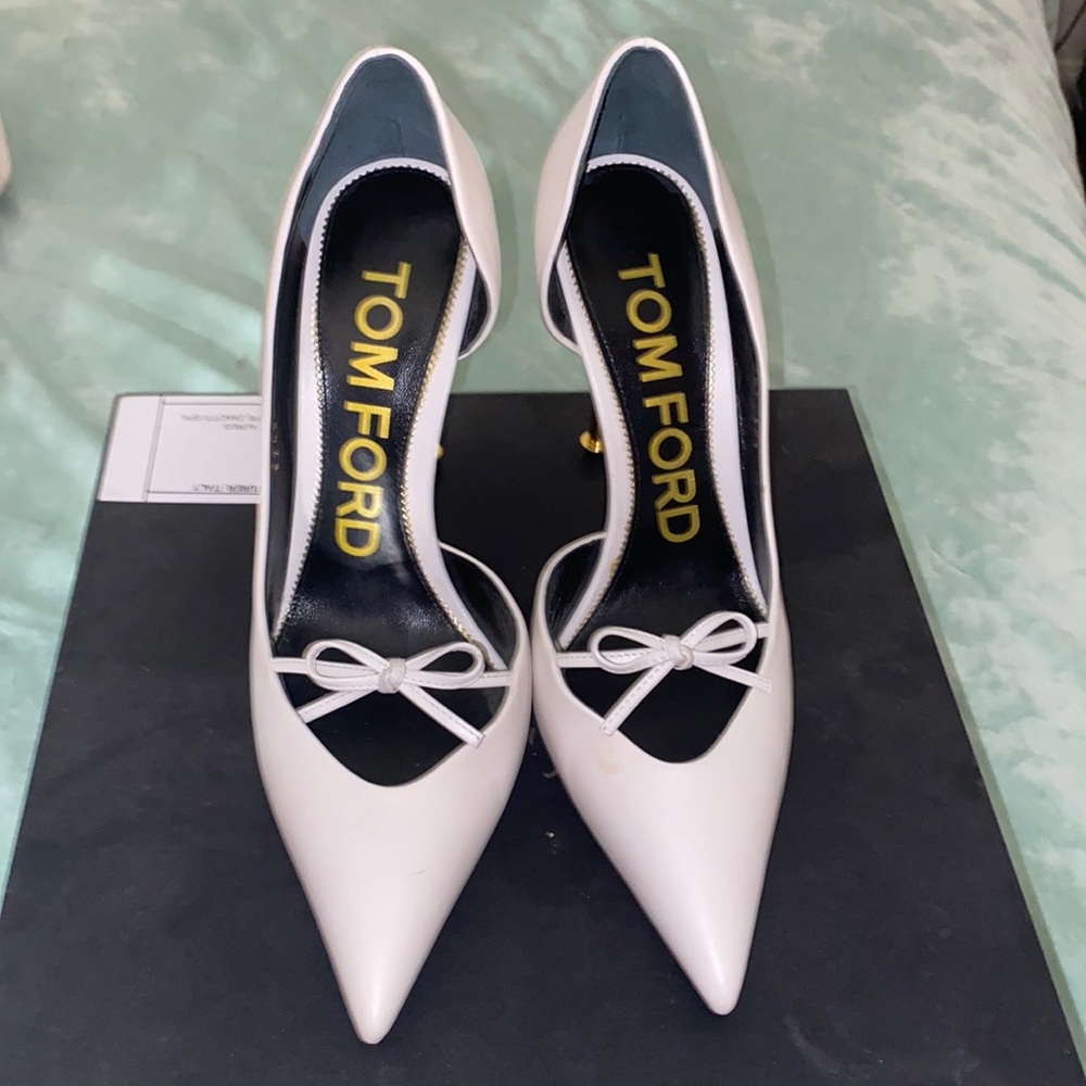Tom Ford D’Orsay Leather Pumps